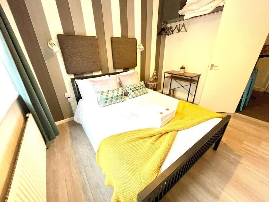 Serene And Cozy 1-Bedroom House With Parking Cambridge  Ngoại thất bức ảnh